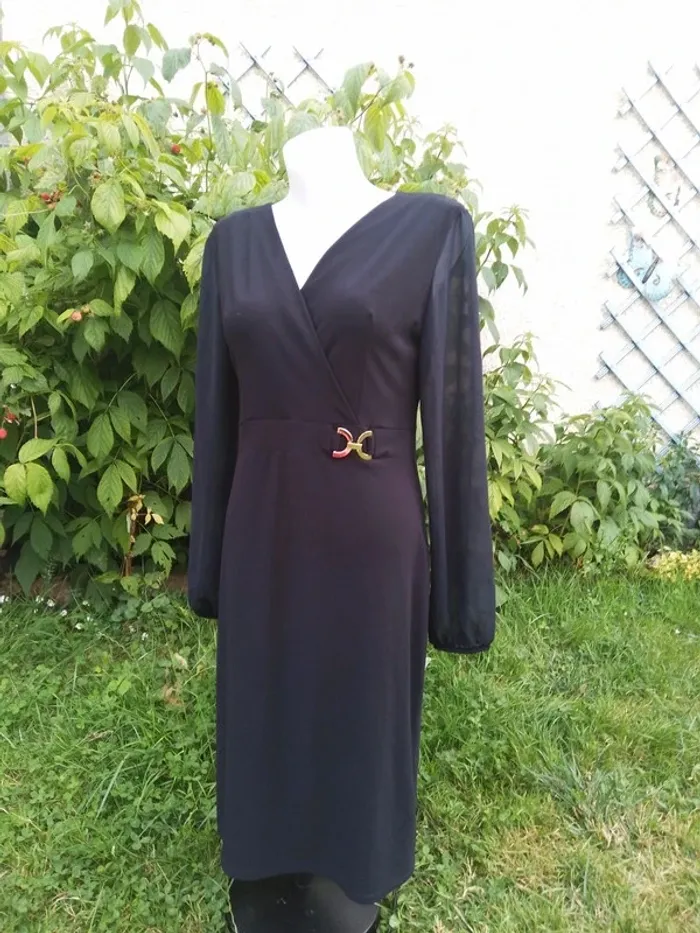 robe noire manches transparentes et boucle dorée taille M cassis - photo numéro 2