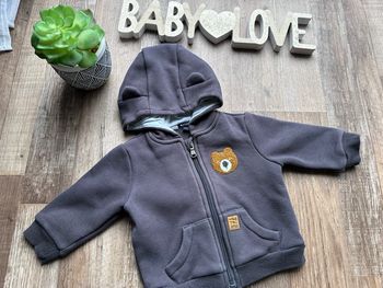 - Veste Kiabi    - 6 mois - Très bon état