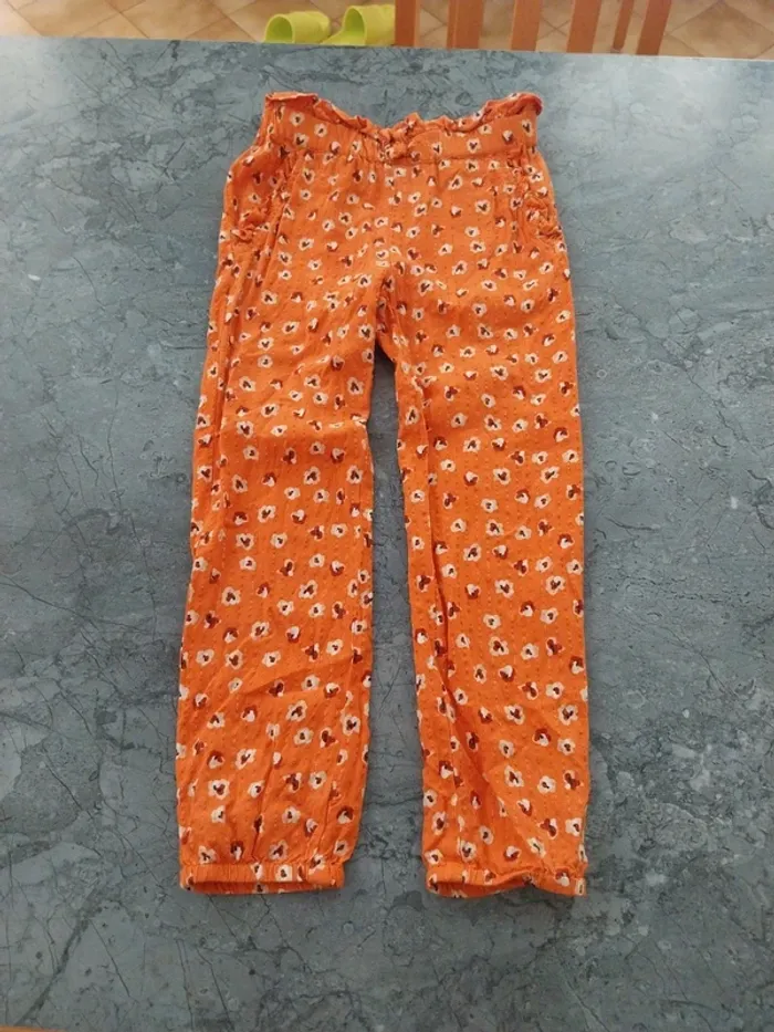 Pantalon fin T.8 ans