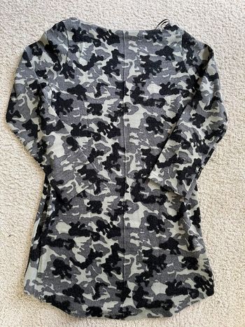 Tunique pull motif militaire taille 38 marque Zara King