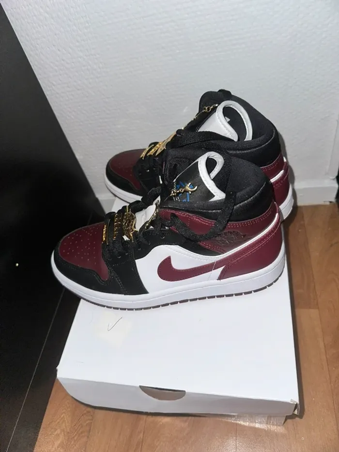 Jordan 1 mid - photo numéro 2