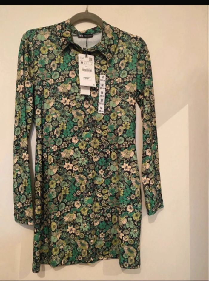 ZARA Robe Imprimé Géométrique Vert neuf avec étiquette taille M neuf avec étiquette