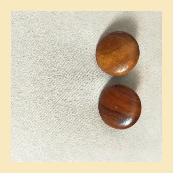 Boucles d’oreilles clips vintage rondes en bois naturel - photo numéro 5