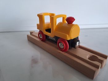 Locomotive Brio pour rail en bois