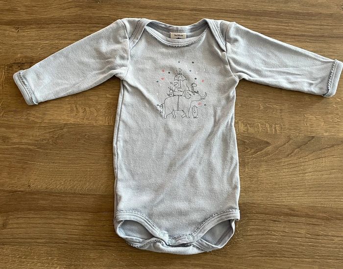 Lot 5 bodys Petit Bateau - photo numéro 5