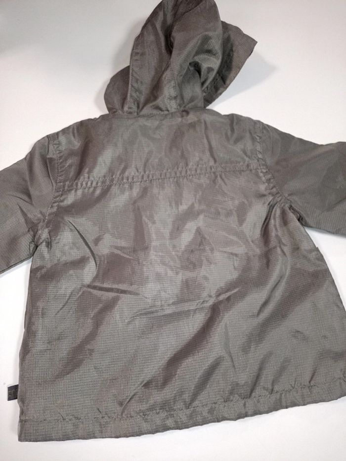 Manteau imperméable marron brillant 12 mois tbe - photo numéro 2