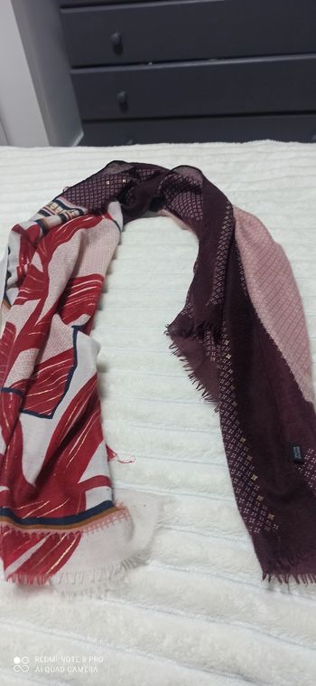 Écharpe Bordeaux et rouge