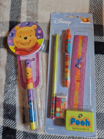 Lot crayons règle gomme taille crayons winnie l'ourson