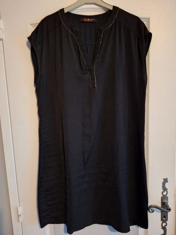 Robe noir