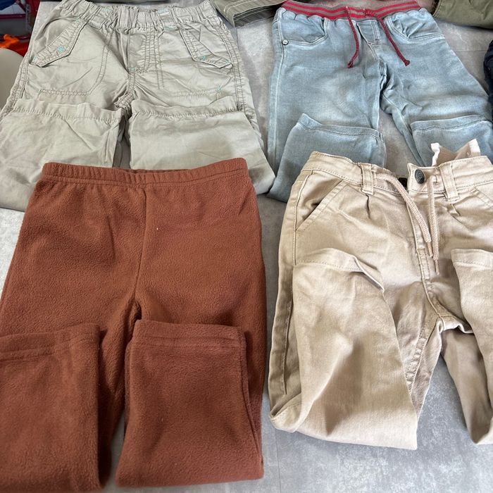 Lot 9 pantalons/short 3 ans - photo numéro 2