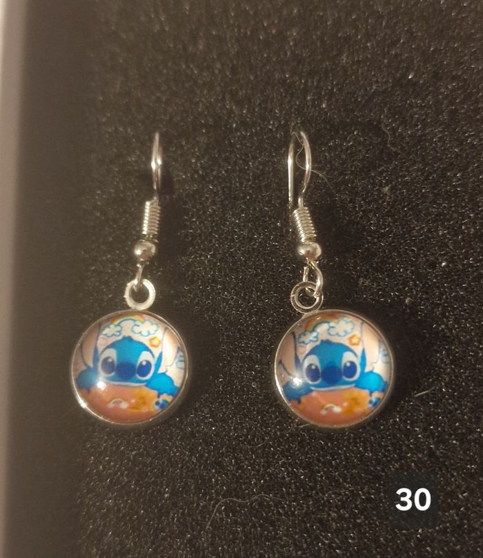 Boucles d'oreilles stitch