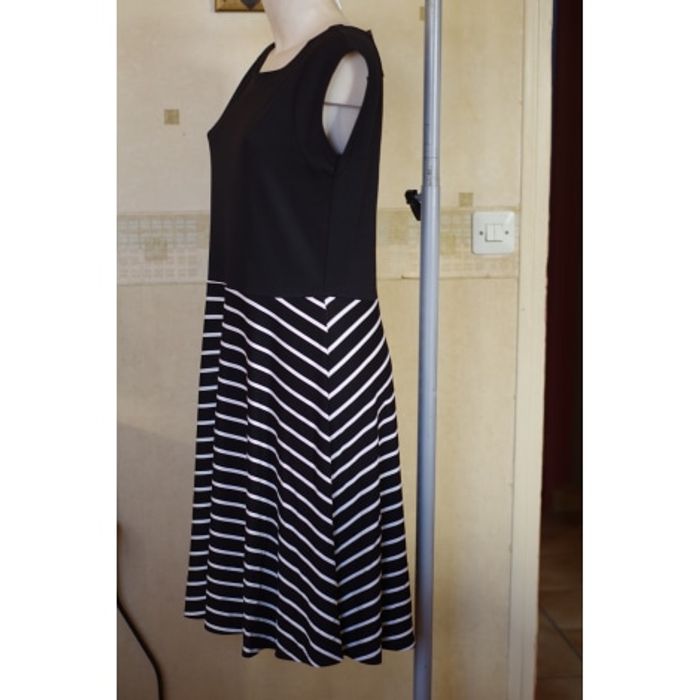 Robe mi-longue Promod - Taille 42 - photo numéro 4