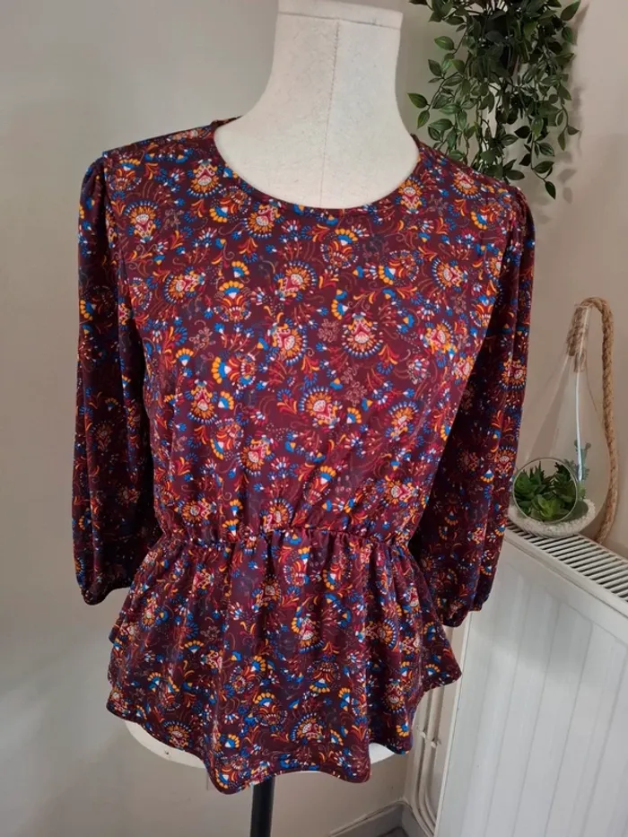 Blouse motif florale T38