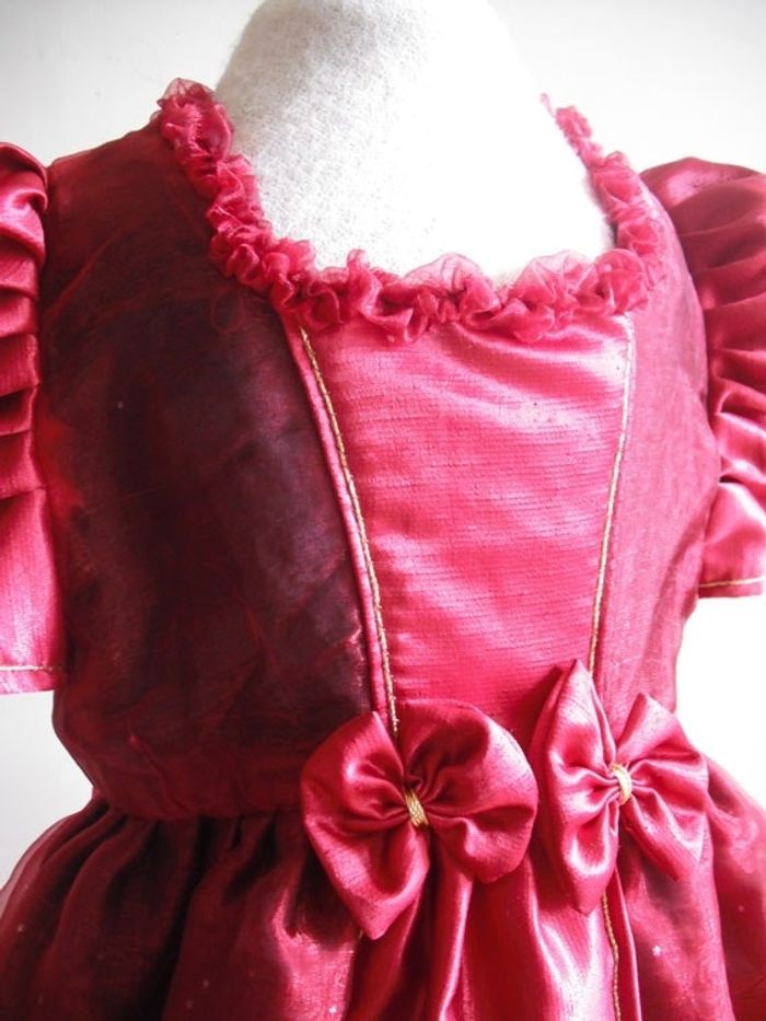 Déguisement princesse rouge 4 ans cadeau Noël - photo numéro 3