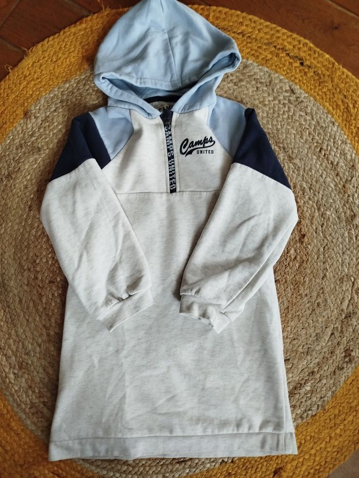 Robe creeks 8 ans neuve