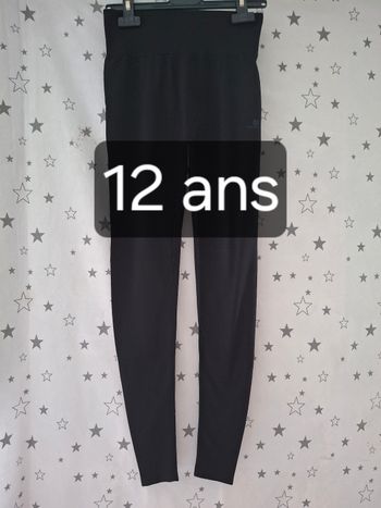 Legging noir taille élastique large 12 ans Domyos
Très bon état ni trous ni tache