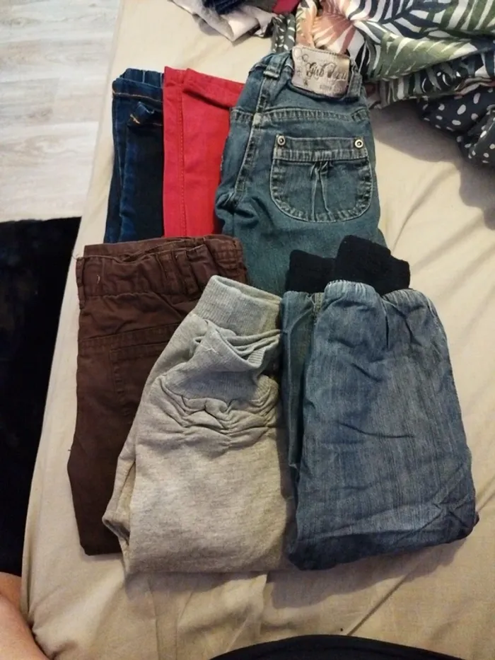 Lot 6 pantalon 2/3 ans