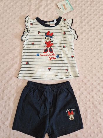 Ensemble short + t-shirt minnie