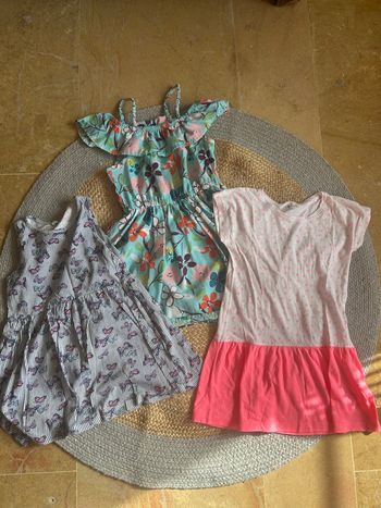 Lot de 5 robes de 5 ans 