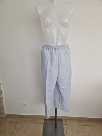Pantalon blanc rayé bleu clair, Edmée Collection