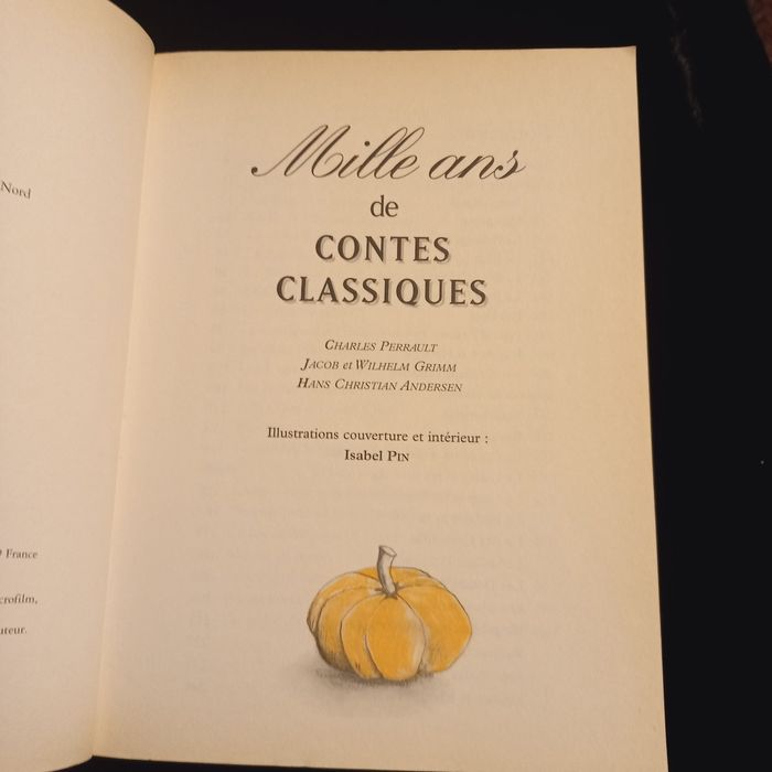 Livre mille ans de contes classiques - photo numéro 4