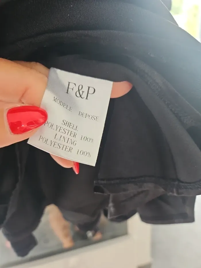 Robe noir - photo numéro 5