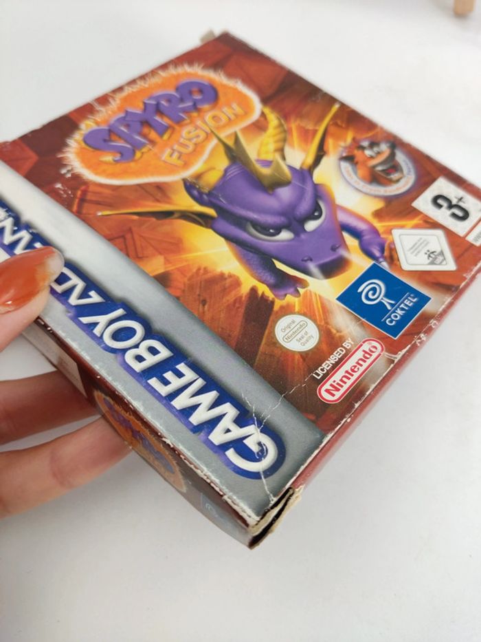 Jeu Game Boy Advance Spyro Fusion sans jeu - photo numéro 18