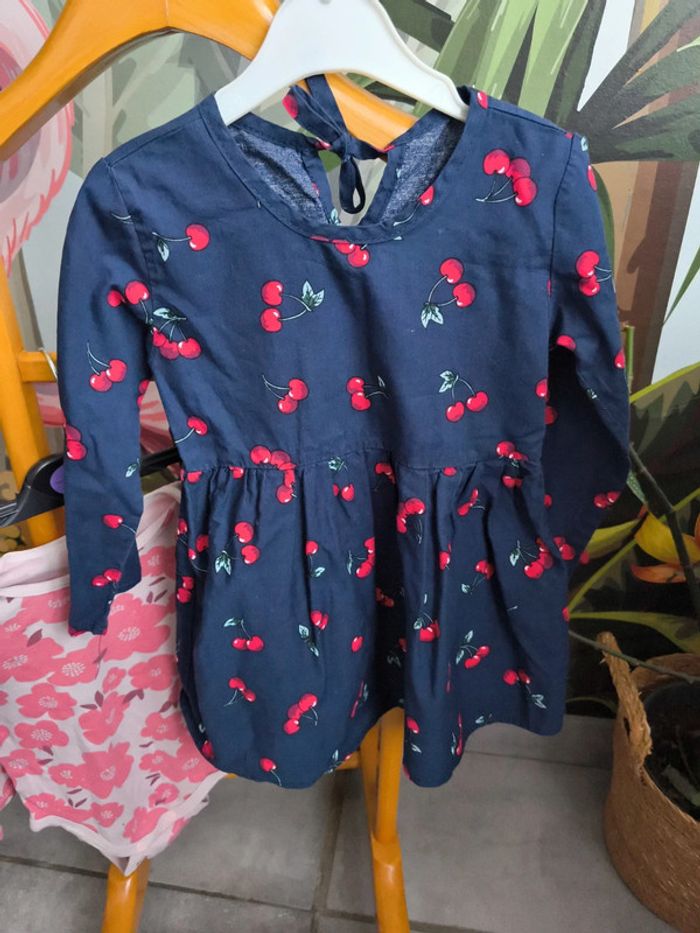 Robe cerise 🍒 - photo numéro 2