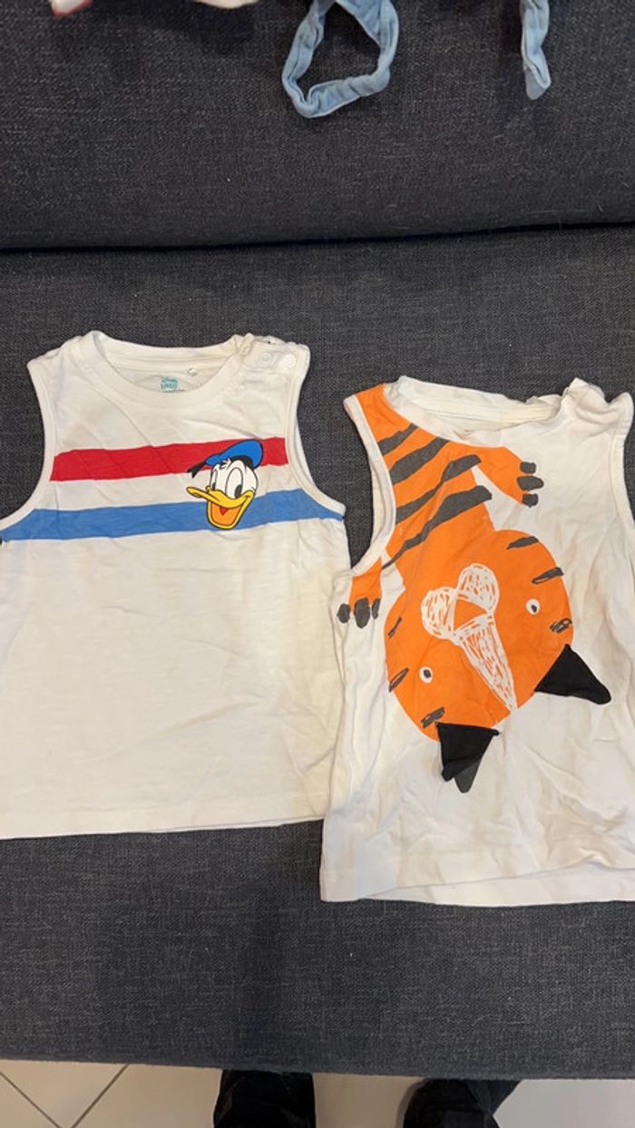 Lot débardeurs 18 mois