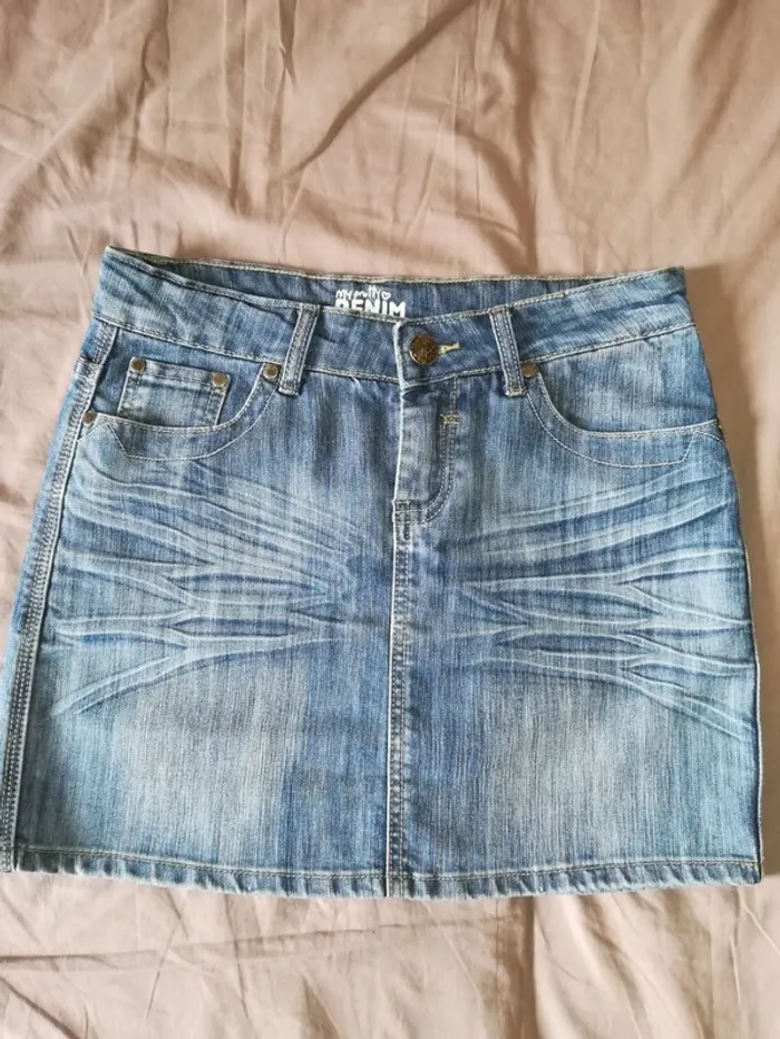 Jupe en jean bleue, Cache cache, taille S, très bon état