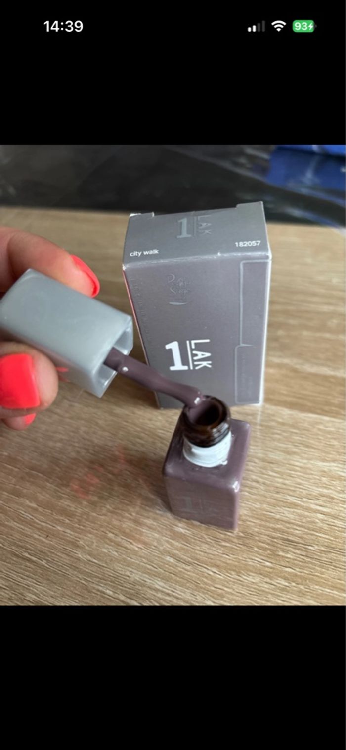 Vernis semi permanent - photo numéro 3