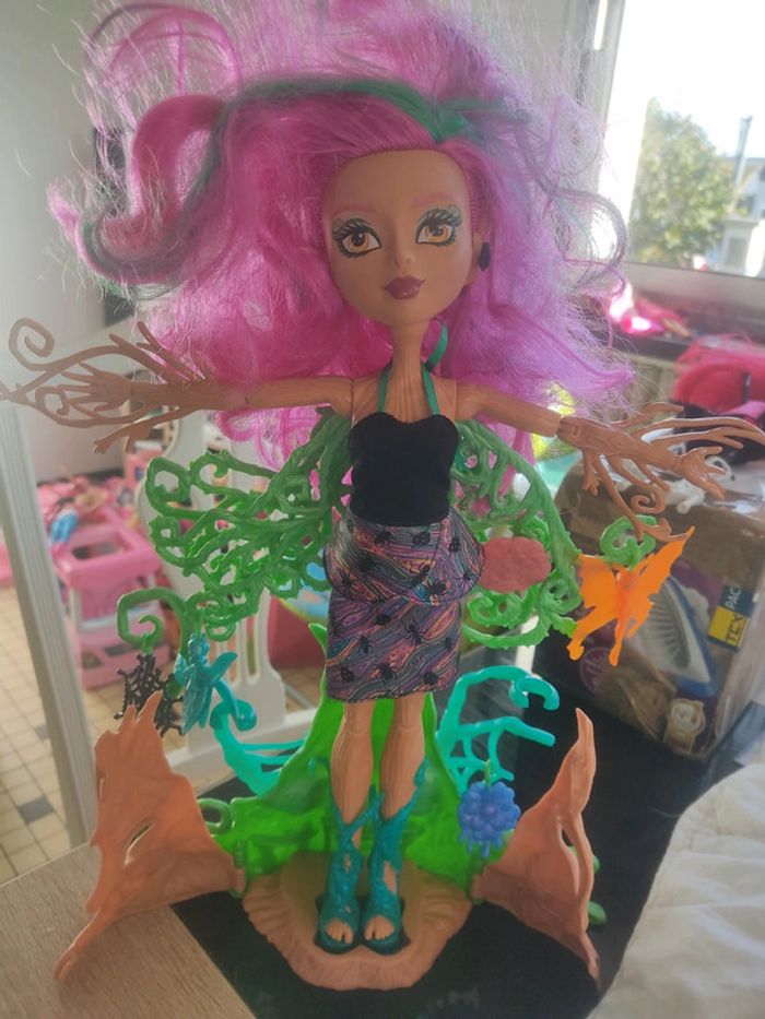 Monster high treesa thornwillow - photo numéro 3