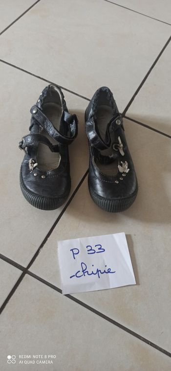 Chaussures noires p. 33 chipie