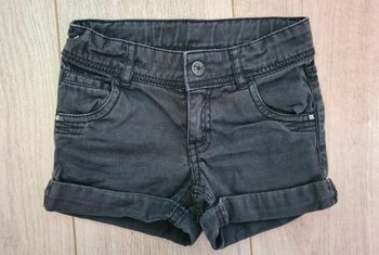 Short 4 ans