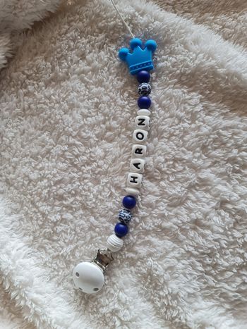 Attache tétine personnalisée