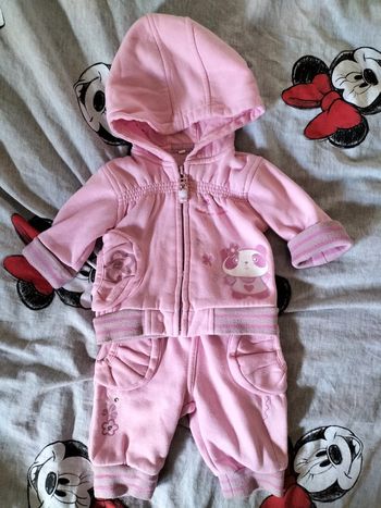 Ensemble de jogging chaud