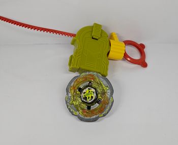 Toupie Beyblade Métal Masters Rock Zurafa