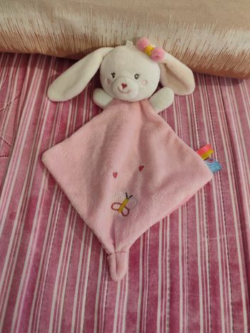 Doudou lapin rose sucre d'orge
