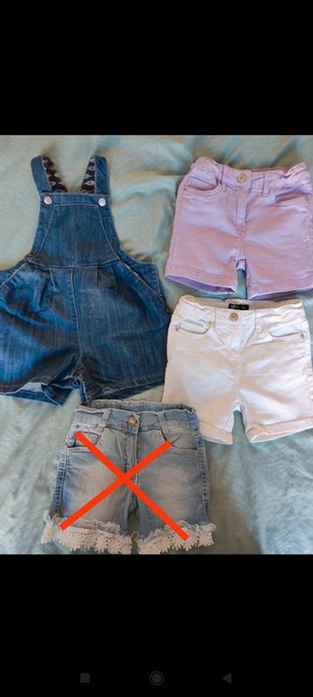 Lot 2 shorts + une salopette short - taille 3/4ans