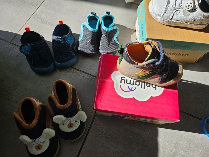 Lot 5 paires de chaussures garçon 20