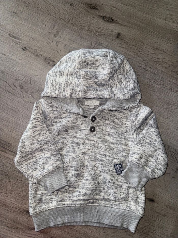 Pull à capuche kimbaloo 12 mois