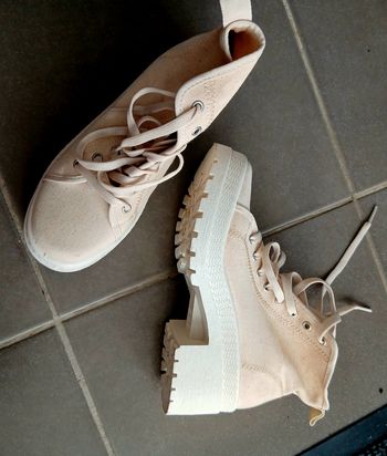Boots femme neuves 36 / 37