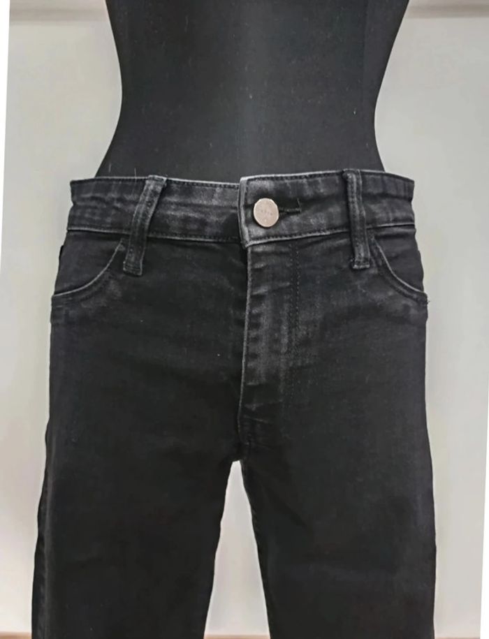 Jean noir taille 36 - photo numéro 2