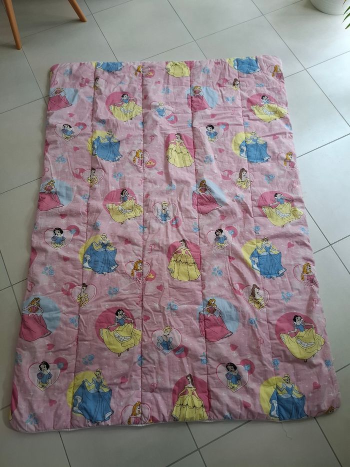 Lot de 3 parures et une couette  princesse disney - photo numéro 7