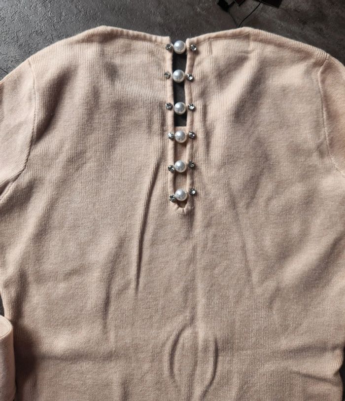 Pull beige dos perles - photo numéro 3