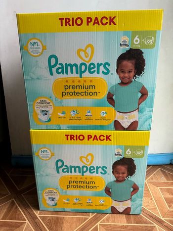 180 couches Pampers premium taille 6