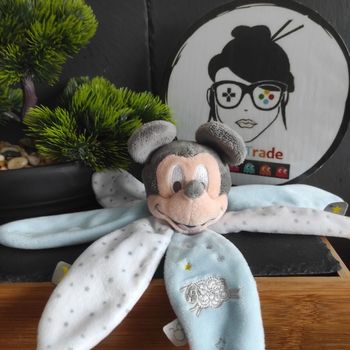 doudou mickey bleu petale fleur etoile disney baby  simba toys Lune Gris Mouton