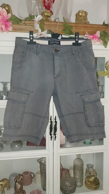 Short/ bermuda Bonobo Excellent état taille 40