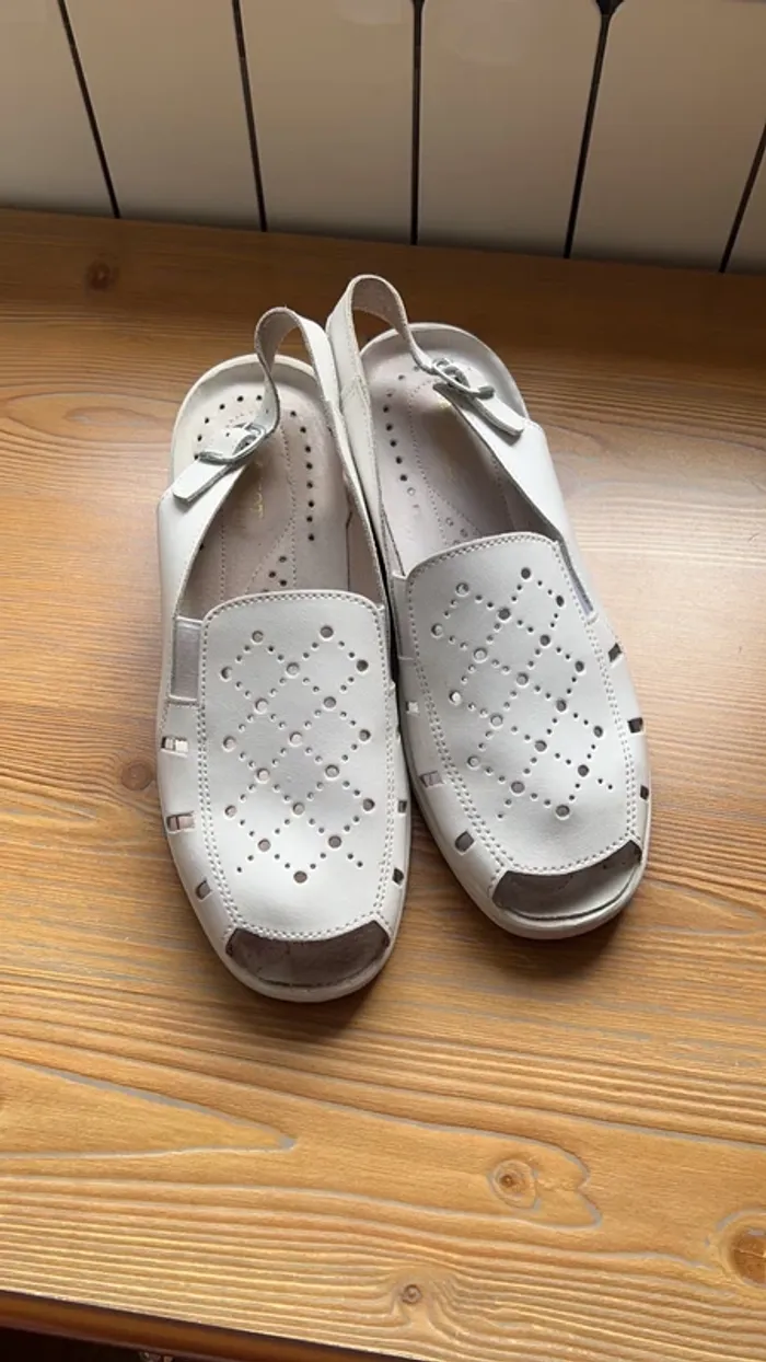 Sandales blanches