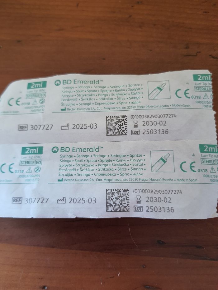 Lot de 4 seringues Bd Emerald - photo numéro 3